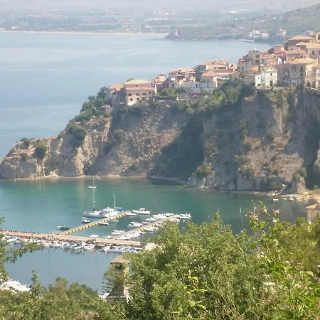 La Roccia Bed & Breakfast